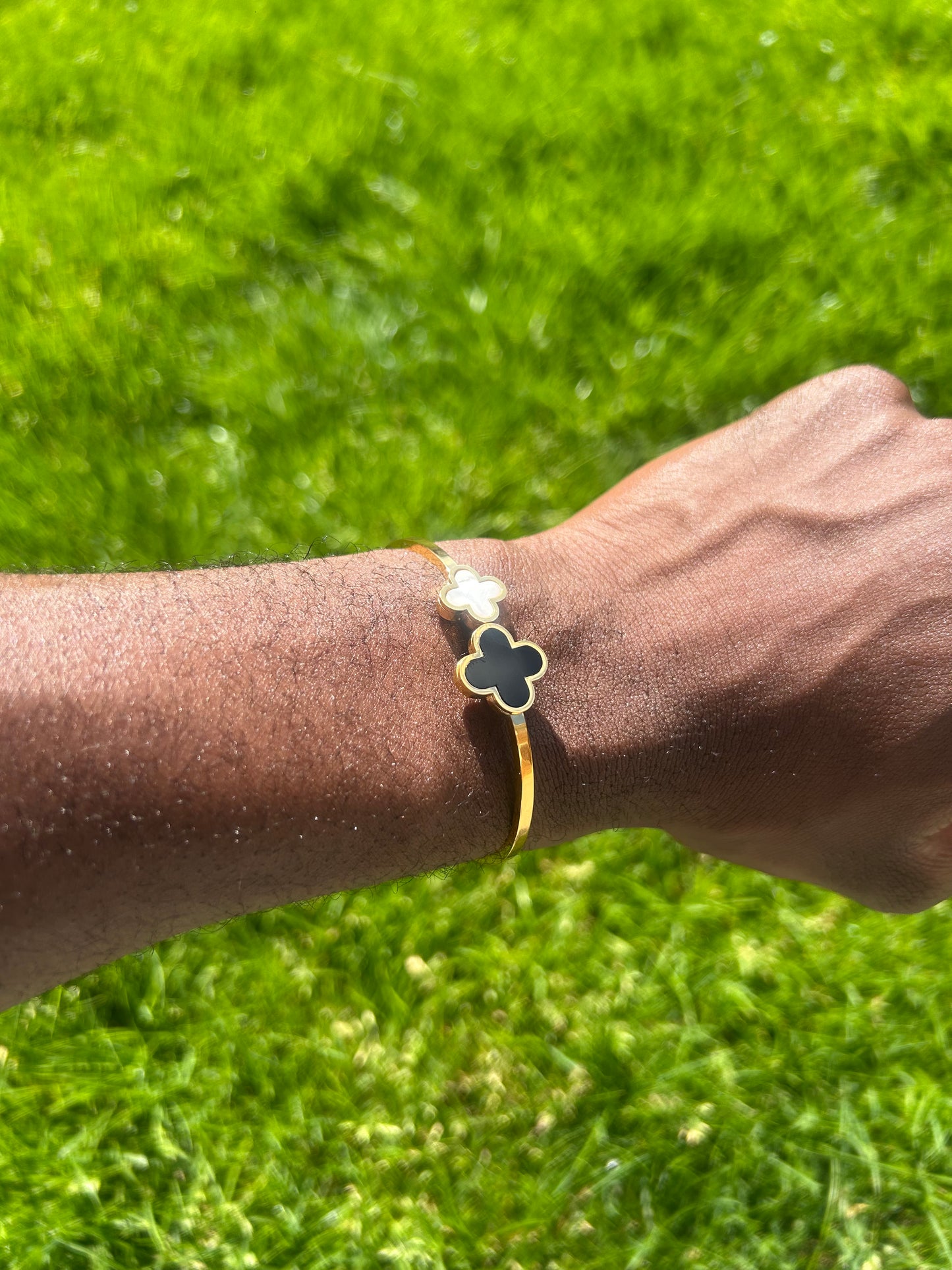 Four leaf clover bangle for women stainless steel lucky gold bangle