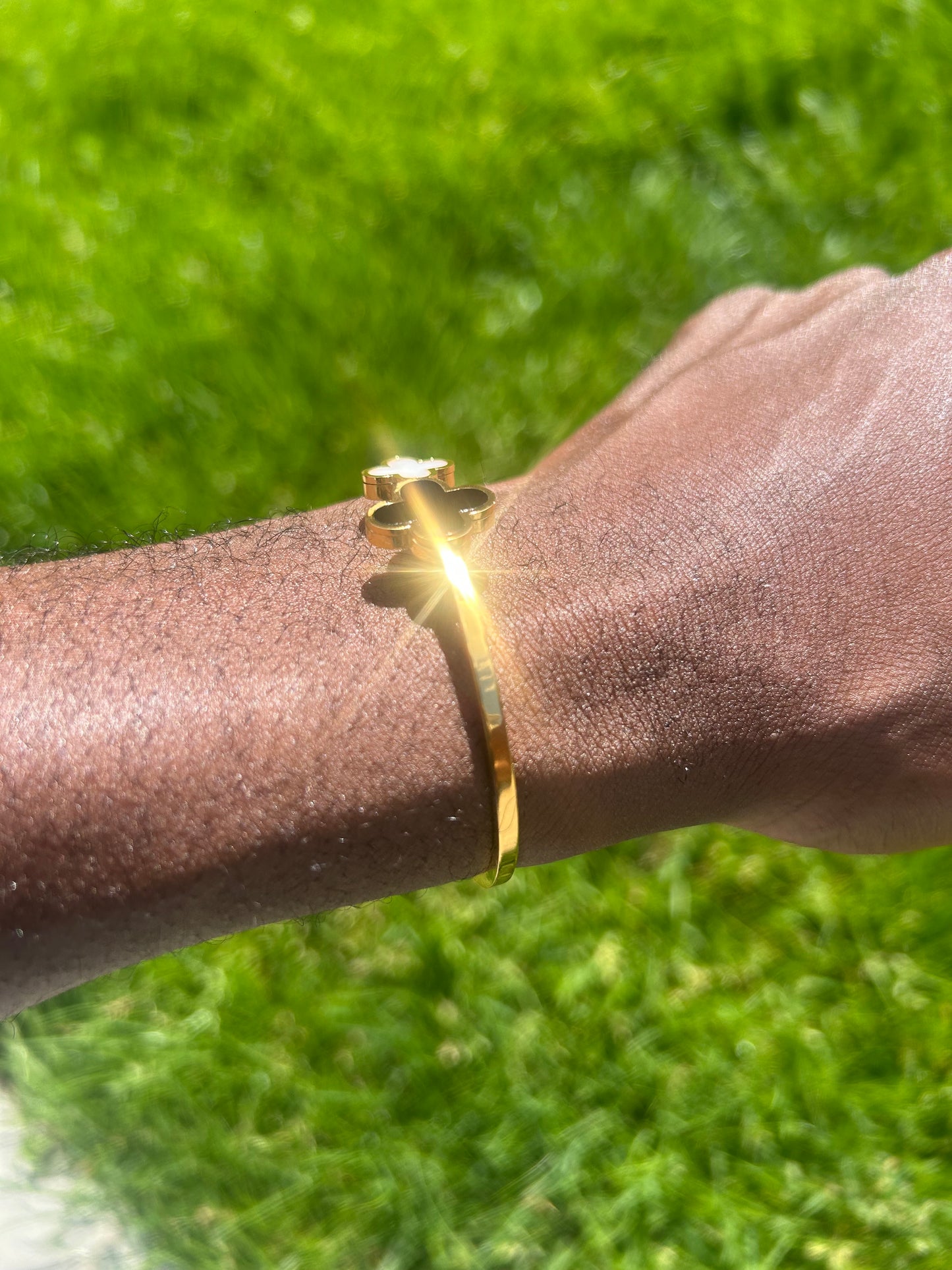 Four leaf clover bangle for women stainless steel lucky gold bangle